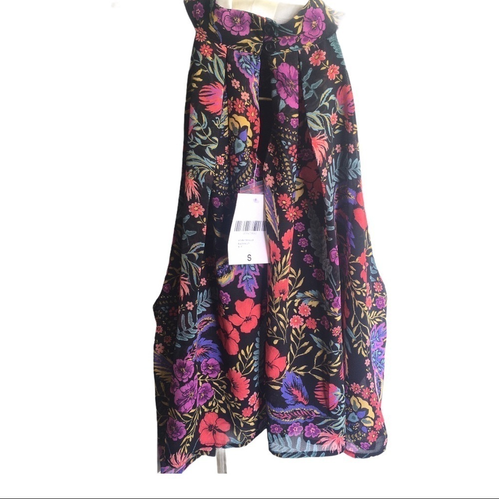 F21 Forever 21 crop floral sleeveless top S New
